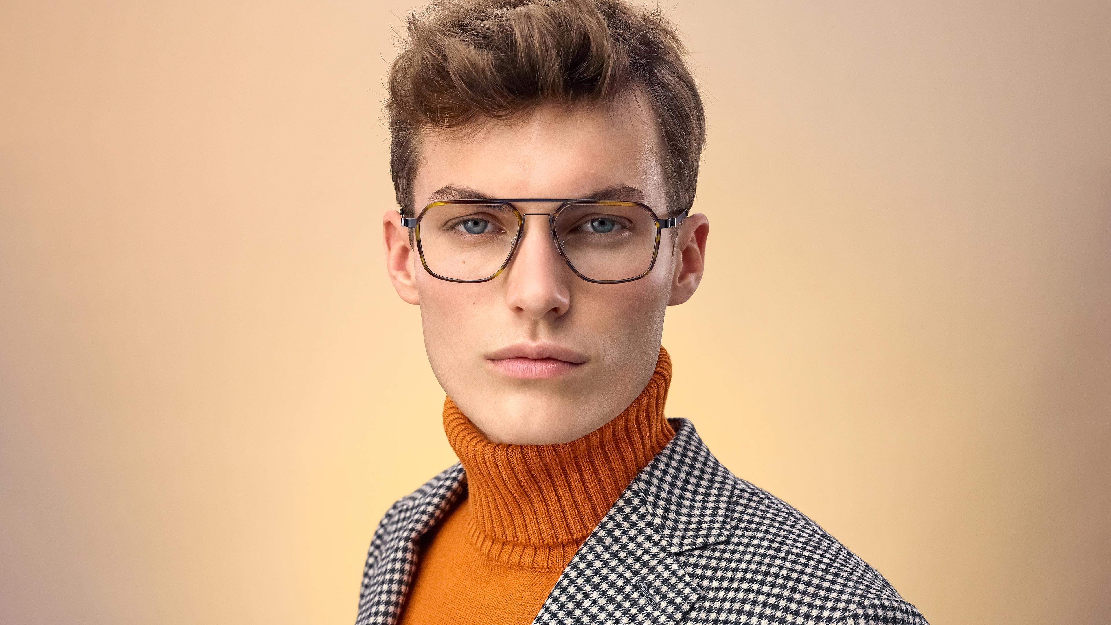 LINDBER Strip men’s modern square style glasses in model 9723 with grey colour PU14